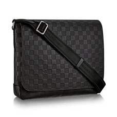 Louis Vuitton N41284 District MM Messenger Bag Damier Infini Cuir